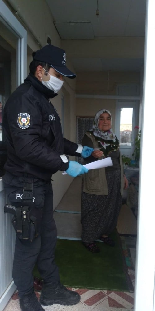 Gönlü zengin Anadolu kadını bayram ikramiyesinin yarısını Türk milletine bağışladı 