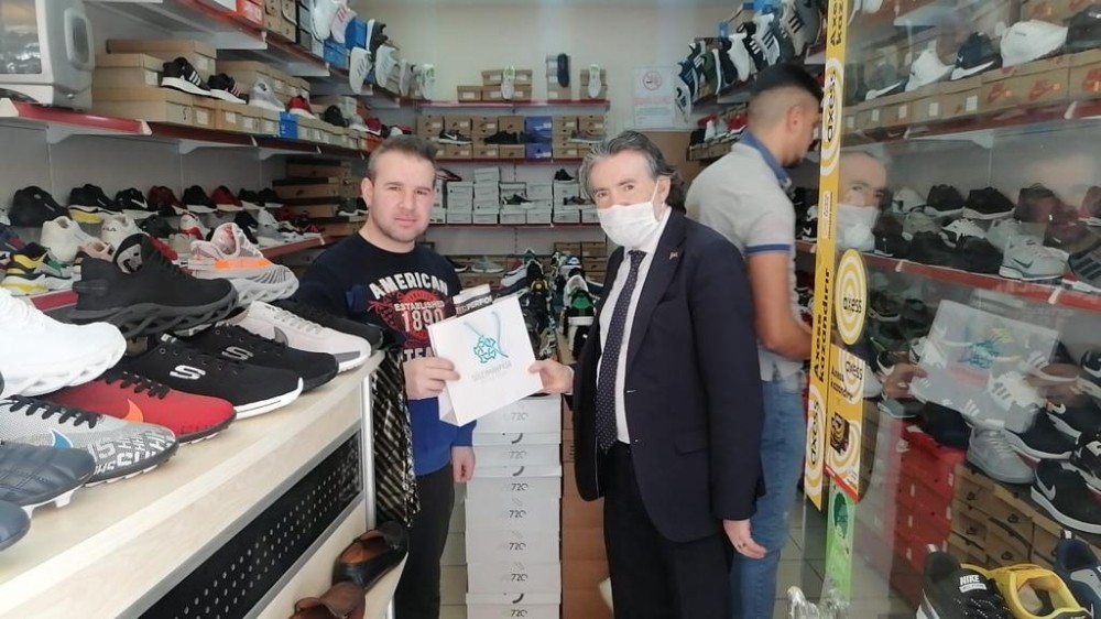 Gönül Elçileri salgında da esnafın yanında 