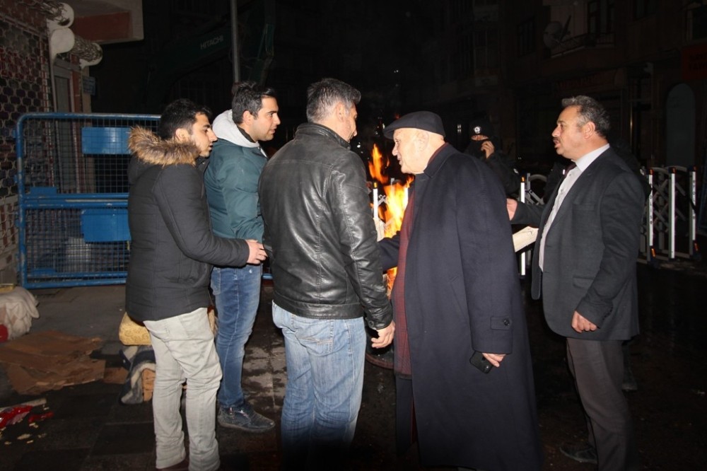 Gönül köprüsü yardım konvoyu deprem bölgesinde 