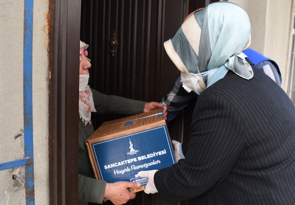 Gönül Sofrası hizmeti Sancaktepelilerin yüzünü güldürüyor 