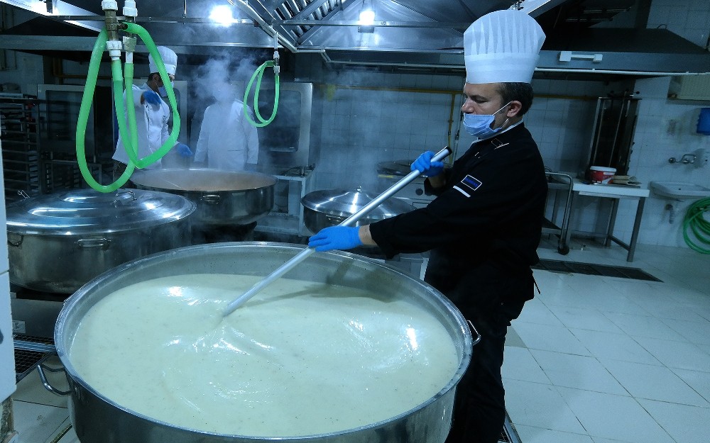Gönül sofrasında herkese yer var 