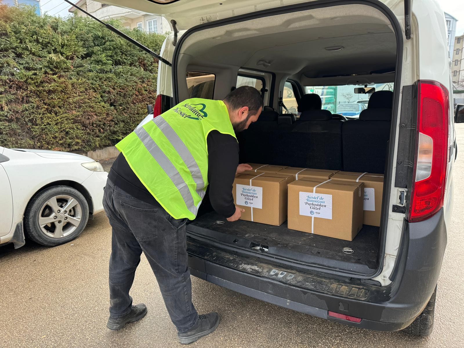 Gönüllere Dokunan Hizmet: Kestel’de Ramazan Sosyal Yardımlarla Yaşanıyor