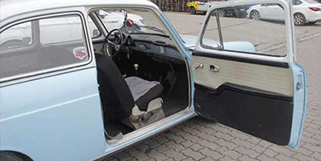 Gören bir daha bakıyor! Nostaljik aracına talep çok, fiyatı 350 bin TL