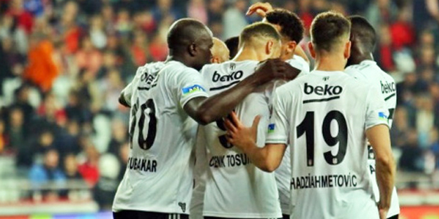 Görenler gözlerine inanamadı... Harekete geçildi: Beşiktaş'tan transferde dev harekat!