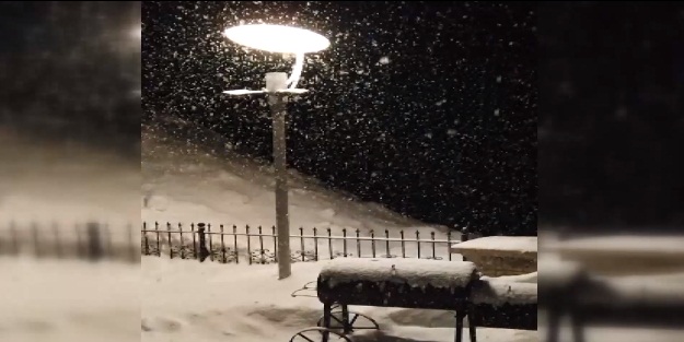 Görenler şaşkına döndü! Lapa lapa yağdı