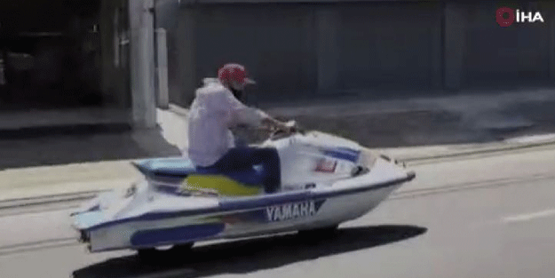 Görenler şoka uğradı! Jet ski ile yol çıktı