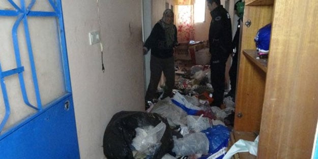 Görenler şoke oldu! Gecekondudan 20 ton çöp çıktı