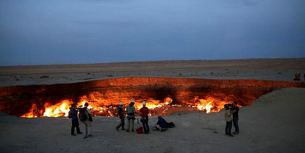 Görenleri şoke eden manzara! 50 yıldır cayır cayır yanıyor