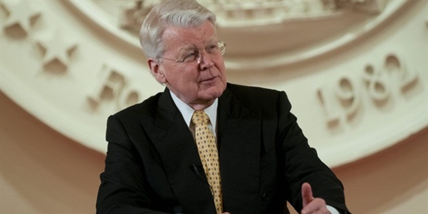 Görevden bıkan Cumhurbaşkanı istifa etti