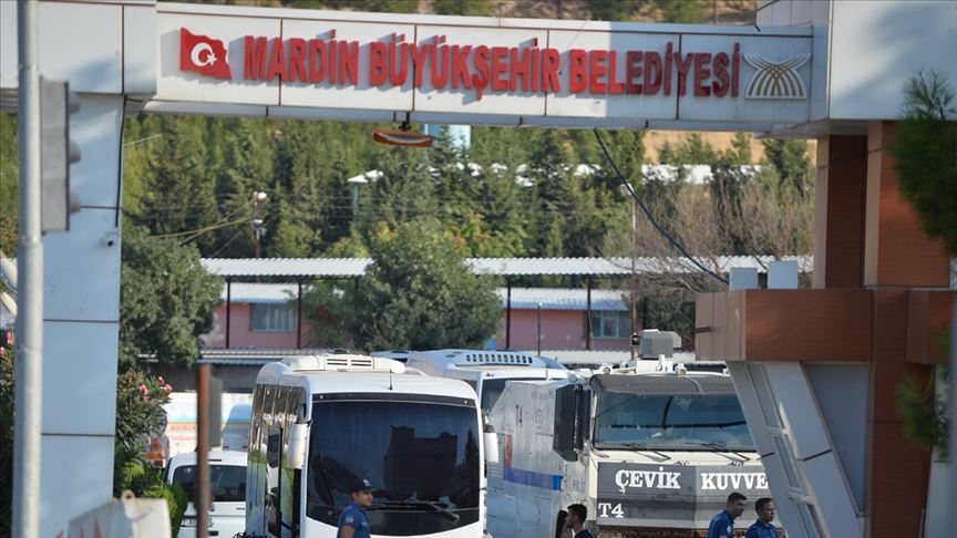 Görevden uzaklaştırılan Mardin Büyükşehir Belediyesi, HDP ve CHP heyetine binlerce lira harcamış
