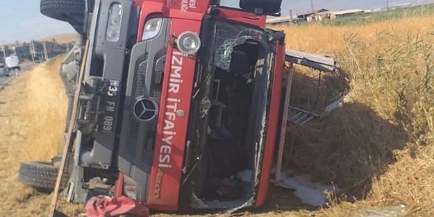 Göreve giden itfaiye aracı devrildi! 3 personel yaralı