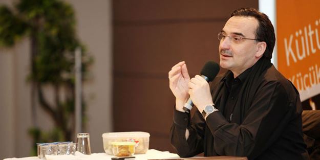 Görevimiz, Âdem'e oğul olmaktır, Âdem'e baba bulmak değil!