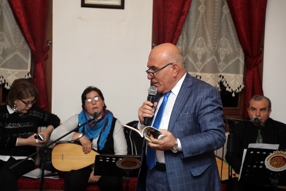 Görkemli konakta türkü ve şiir gecesi 