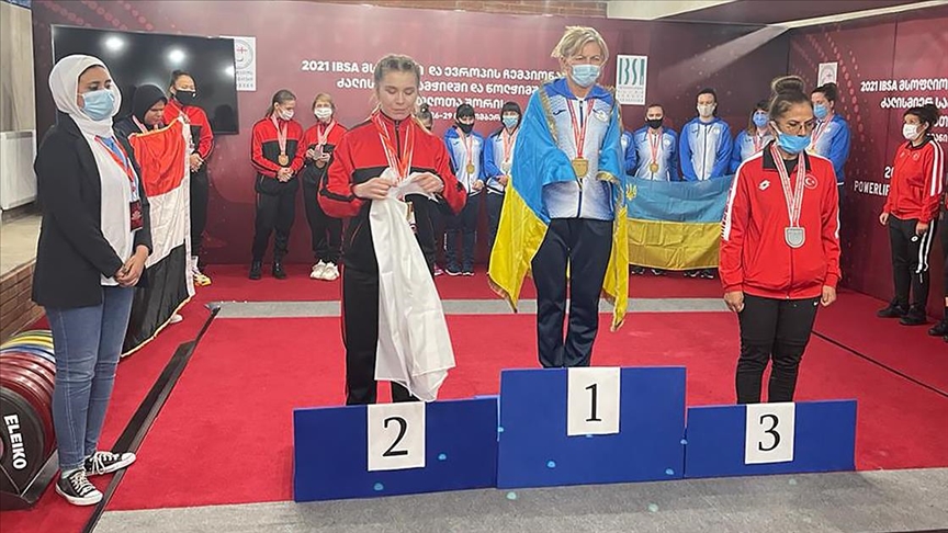 Görme engelli halterciler, Dünya Powerlifting ve Bench Press Şampiyonası'nda 2'si altın 10 madalya kazandı