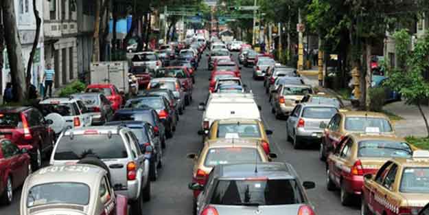 Görme engelli kadına ehliyet verildi