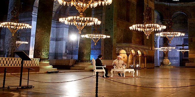 Görmez: 'Ayasofya'da ilk sahuru idrak etmekten heyecan duydum'