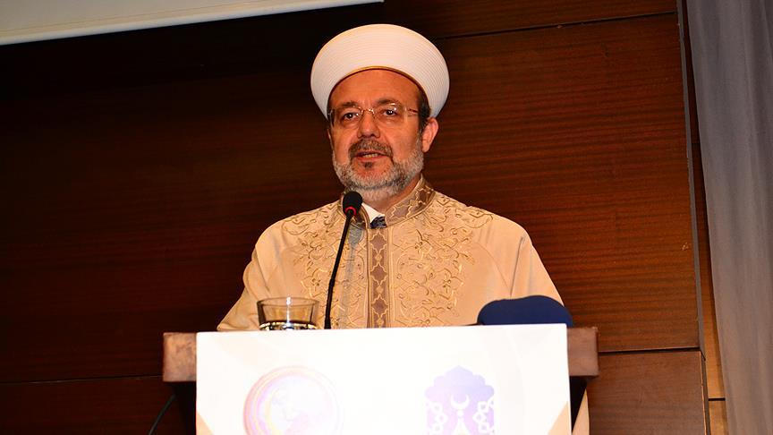 Görmez: İslamiyetin terörle anılması mahcup edicidir