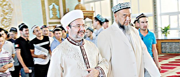 Görmez: Dinini yaşamada herkes özgür olmalı