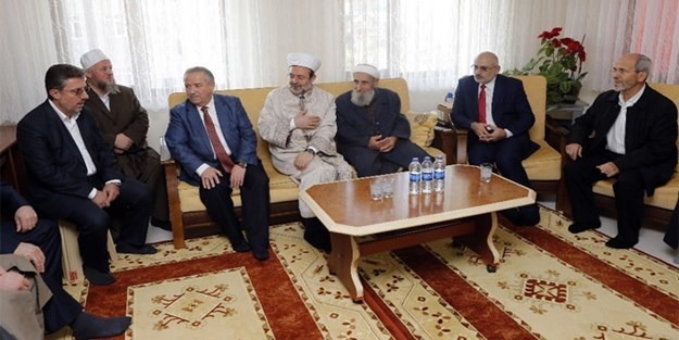 Görmez’den şehit kaymakamın ailesine ziyaret