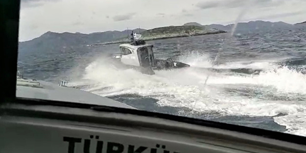 Görüntü Kardak'tan az önce geldi! Türk karasularına girdiler