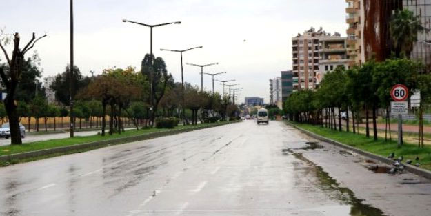 Görüntü Türkiye'den! Koronovirüs nedeniyle kent hayalet şehre döndü