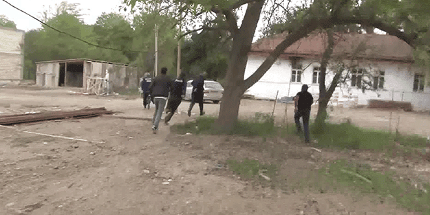 Görüntüler Azerbaycan-Ermenistan cephe hattından biraz önce geldi! Sığınaklara kaçtılar