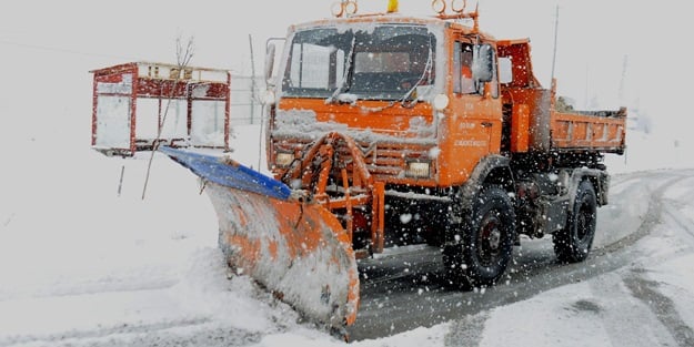 Görüntüler Türkiye'den! Karla mücadele