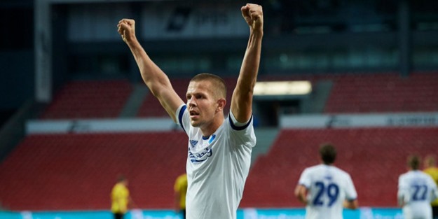 Görüşmeler sürüyor! Galatasaray'dan Denis Vavro hamlesi