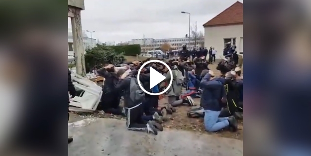Gösterilere katılan liselileri böyle gözaltına aldılar