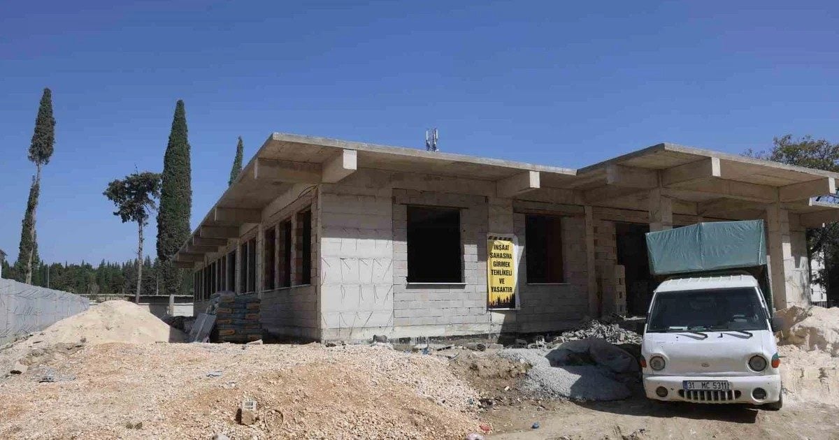 Gövce, yapımı süren 5 okulun sınıflarına depremde ölen çocukların adını vermeyi hedefliyor