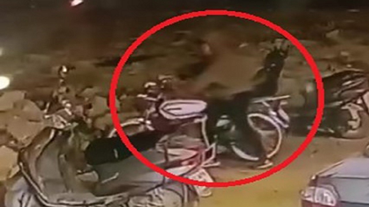 Göz açıp kapayıncaya kadar motosikleti böyle çaldılar