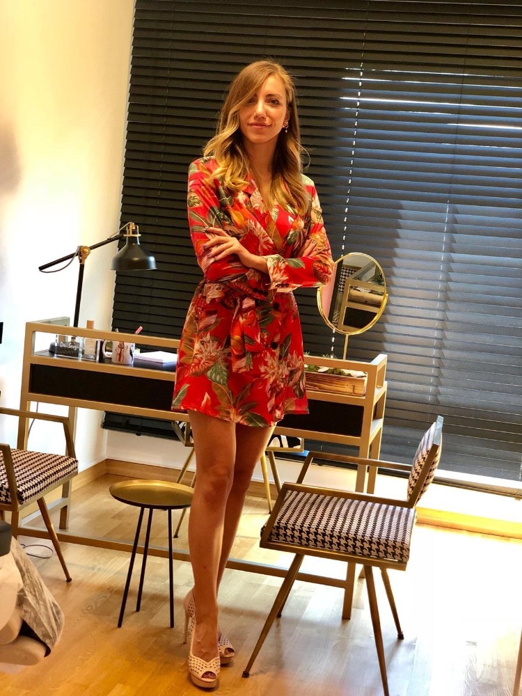 Göz kapağı düşüklüğü kaderiniz olmasın 