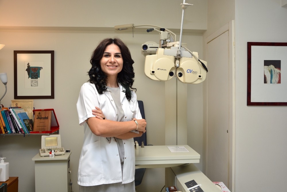 Göz kapağı düşüklüğünde cerrahi tedavi 