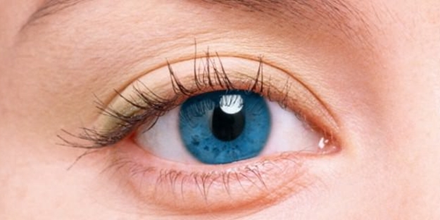 Göz renginiz kim olduğunuzu söylüyor