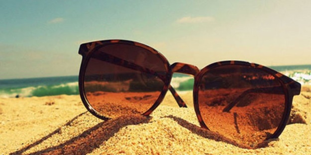 "Göz sağlığınız için güneş gözlüğünü ihmal etmeyin"