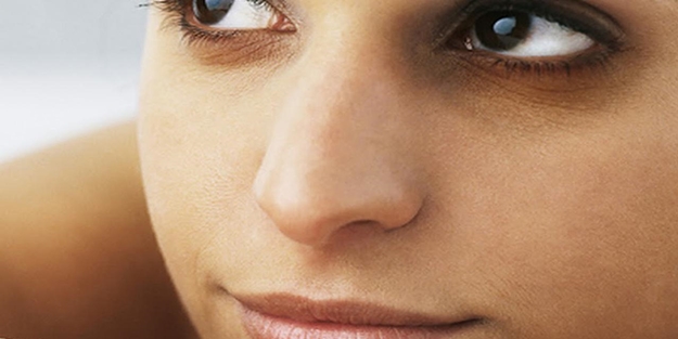 Gözaltı morluklarından kurtulmak için bunları deneyin