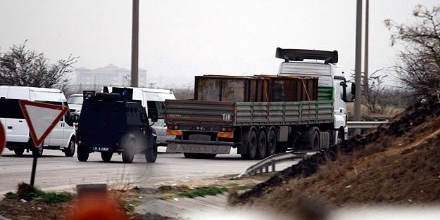 Gözaltına alınan asker sayısı 27'ye çıktı