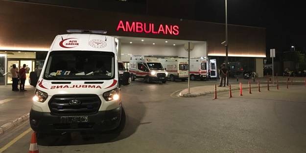 Gözaltına almaya çalışan polisi bıçakladı