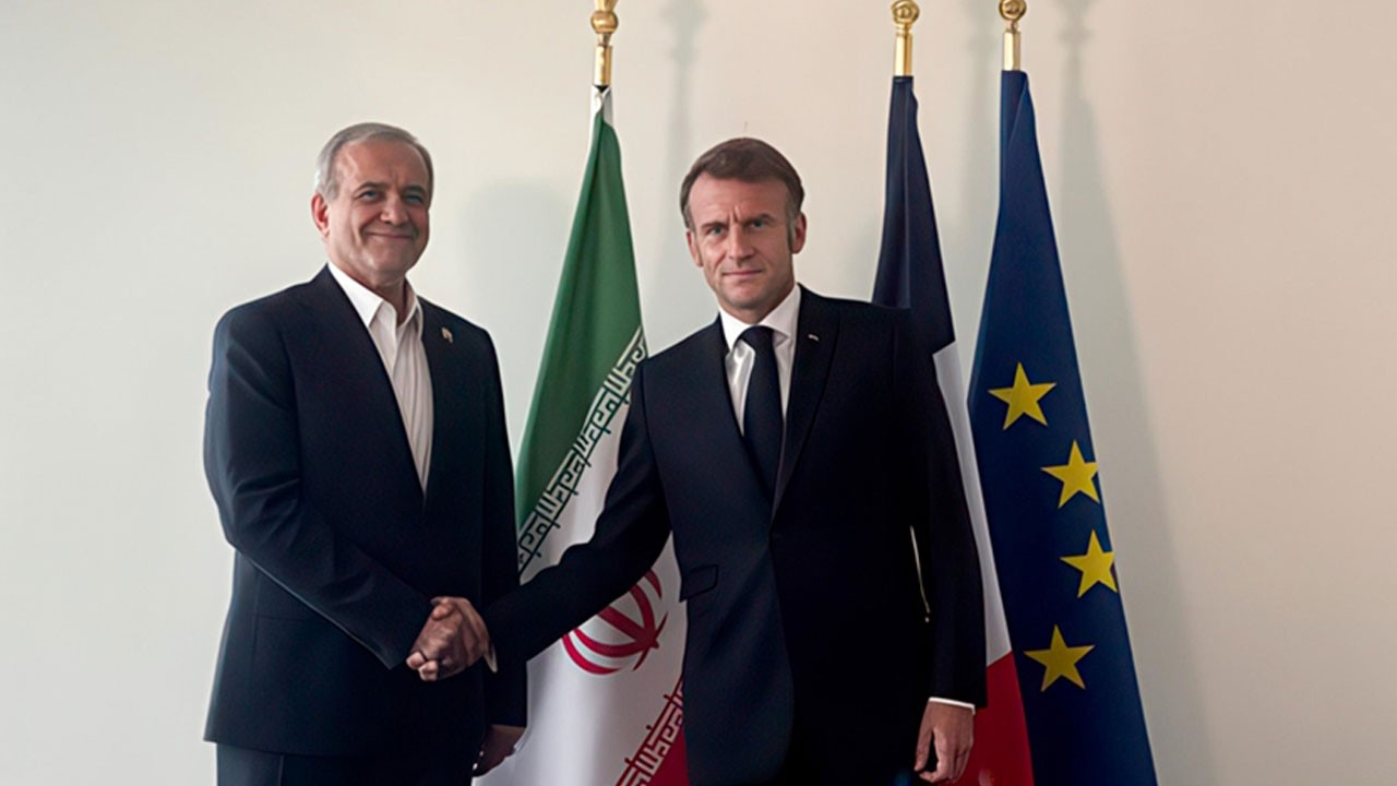 Gözler İslamabad görüşmelerinde! Macron ile Pezeşkiyan arasında kritik temas