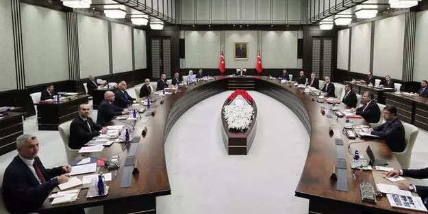 Gözler Kabine toplantısında!
