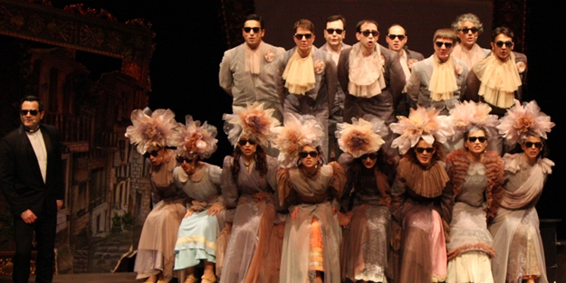 İSTANBUL BÜYÜKŞEHİR BELEDİYESİ ŞEHİR TİYATROLARI YAZ OYUNLARIYLA SEYİRCİ KARŞISINDA