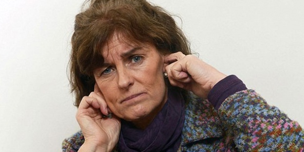 Gözlerinin sesini duyuyor!