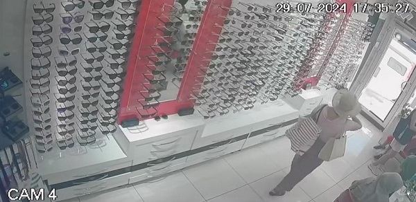 Gözlük hırsızı kameraya yakalandı