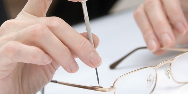 Gözlük vidanız çabuk çıkıyorsa...