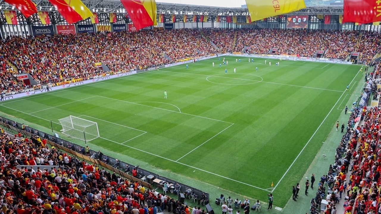 Göztepe - Beşiktaş maçının biletleri satışa çıkıyor