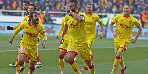 Göztepe deplasmanda Evkur Yeni Malatyaspor'u 3-2 mağlup etti