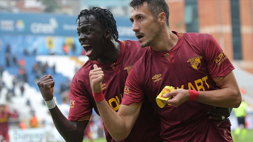 Göztepe, deplasmanda Kasımpaşa'yı 2-1 yendi