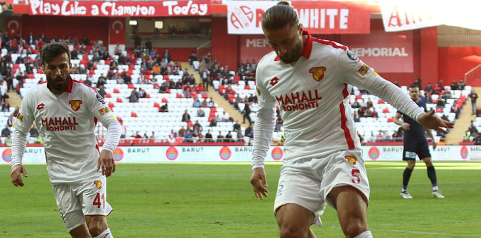 Göztepe, Nazilli Belediyespor deplasmanında