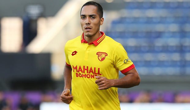 Göztepe Scarione'ye ulaşamıyor!