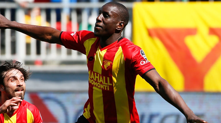 Göztepe'de gözler Demba Ba'da